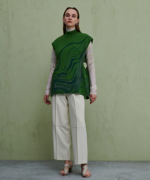 PUBLIC TOKYO（パブリックトウキョウ）の「ダブルニーワイドストレートパンツ（スラックス・レディース・グリーン/アイボリー・FREE）」の5枚目の写真