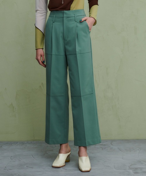 PUBLIC TOKYO（パブリックトウキョウ）の「ダブルニーワイドストレートパンツ（スラックス・レディース・グリーン/アイボリー・FREE）」の9枚目の写真