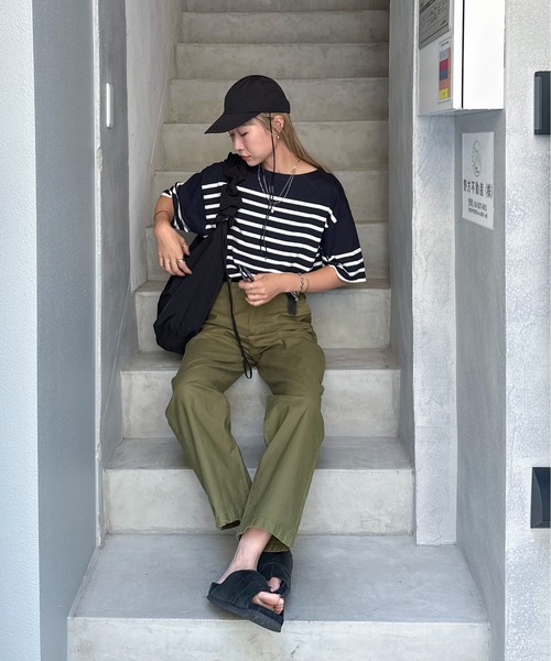 feepur（フェピュール）の「バスクボーダー半袖Tee（Tシャツ/カットソー・レディース・ホワイト×ブルー/ホワイト×ネイビー/ホワイト×ピンク/ネイビー×ホワイト・MEDIUM）」の6枚目の写真