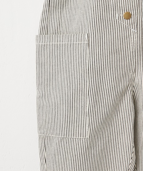 CIAOPANIC TYPY(チャオパニックティピー)の「■【WEB限定】【KIDS】ヒッコリーデニムオーバーオール(サロペット/オーバーオール・キッズ・オフホワイト/ネイビー・SMALL/MEDIUM/LARGE/X-LARGE/XX-LARGE)」の7枚目の写真