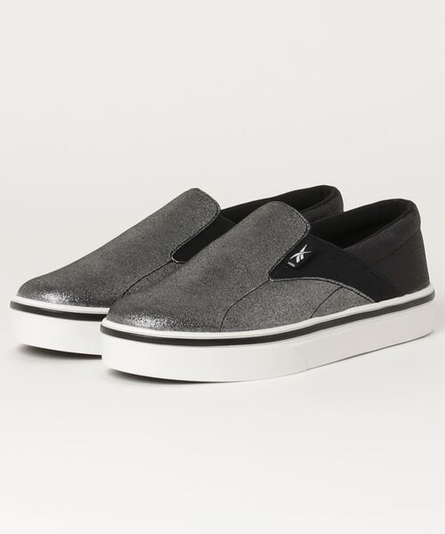 Reebok（リーボック）の「コンフォーティー / COMFORTIE（スリッポン・レディース・ブラック×ホワイト/ピンクゴールド・22.5cm/23.5cm/24.5cm/25.5cm/23.0cm/24.0cm/25.0cm/26.0cm/22.0cm）」の6枚目の写真