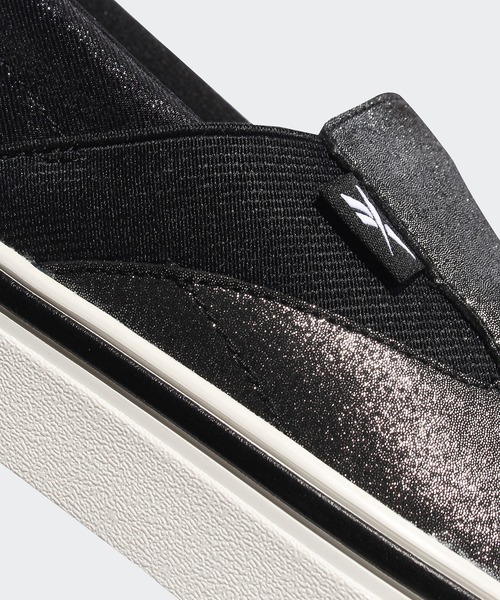 Reebok（リーボック）の「コンフォーティー / COMFORTIE（スリッポン・レディース・ブラック×ホワイト/ピンクゴールド・22.5cm/23.5cm/24.5cm/25.5cm/23.0cm/24.0cm/25.0cm/26.0cm/22.0cm）」の16枚目の写真