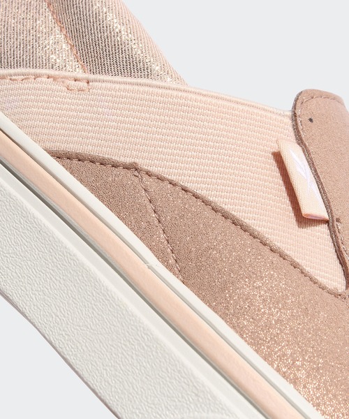 Reebok（リーボック）の「コンフォーティー / COMFORTIE（スリッポン・レディース・ブラック×ホワイト/ピンクゴールド・22.5cm/23.5cm/24.5cm/25.5cm/23.0cm/24.0cm/25.0cm/26.0cm/22.0cm）」の8枚目の写真