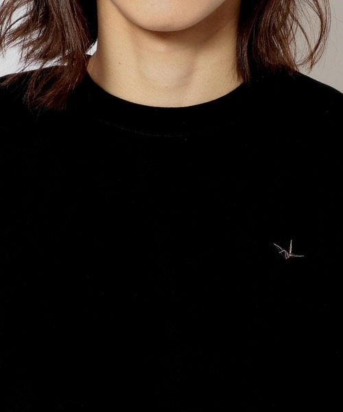 1piu1uguale3 RELAX（ウノピュウノウグァーレトレリラックス）の「1PIU1UGUALE3 RELAX/ウノピゥ ウノ ウグァーレ トレ リラックス/CAMO LOGO TEE（Tシャツ/カットソー・メンズ・ホワイト/ブラック・MEDIUM/LARGE/X-LARGE/SMALL）」の9枚目の写真