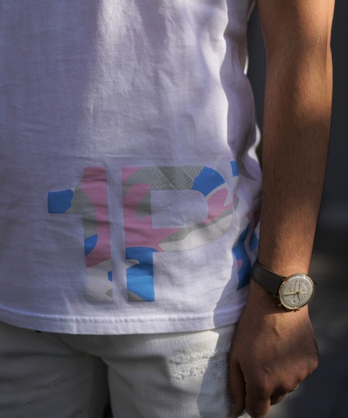 1piu1uguale3 RELAX（ウノピュウノウグァーレトレリラックス）の「1PIU1UGUALE3 RELAX/ウノピゥ ウノ ウグァーレ トレ リラックス/CAMO LOGO TEE（Tシャツ/カットソー・メンズ・ホワイト/ブラック・MEDIUM/LARGE/X-LARGE/SMALL）」の19枚目の写真