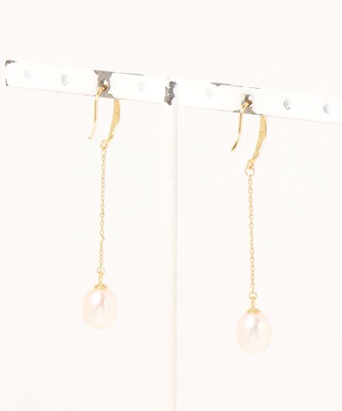 MUSES(ミューズ)の「【W】【it】【MUSES】オーバル淡水パールピアス(ピアス(両耳用)・レディース・ゴールド/シルバー・FREE)」の4枚目の写真
