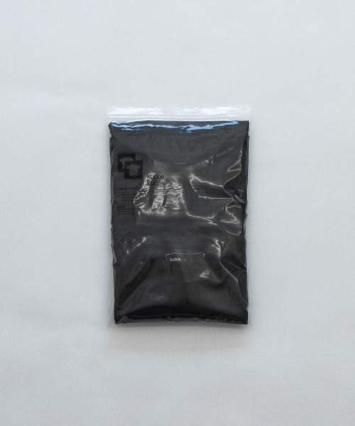 kudos(クードス)の「KUDOS 2PACK T-SHIRT(Tシャツ/カットソー・メンズ・ホワイト×ホワイト/ブラック×ホワイト/ブラック×ブラック・2/1)」の3枚目の写真