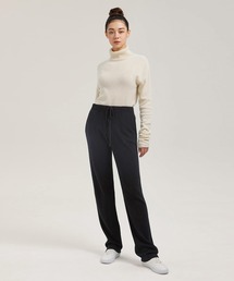 ストレートレッグカシミヤパンツ