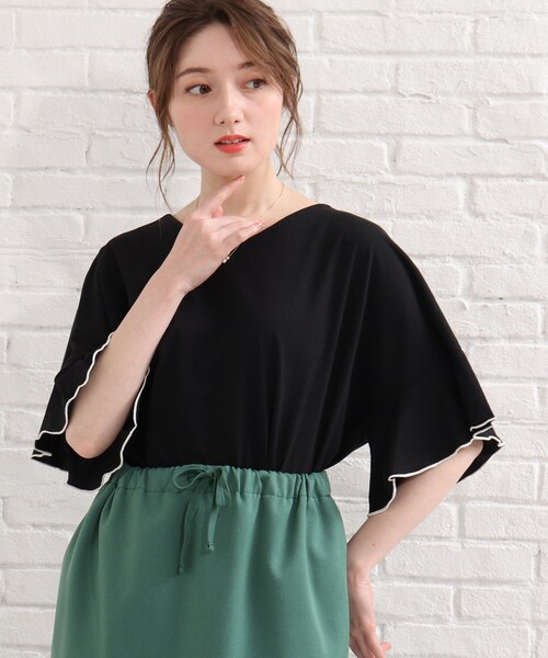 SHOO・LA・RUE（シューラルー）の「◆袖フリルパイピングプルオーバー（Tシャツ/カットソー・レディース・ブラック/イエロー/ホワイト系/ピンク系・00）」の3枚目の写真