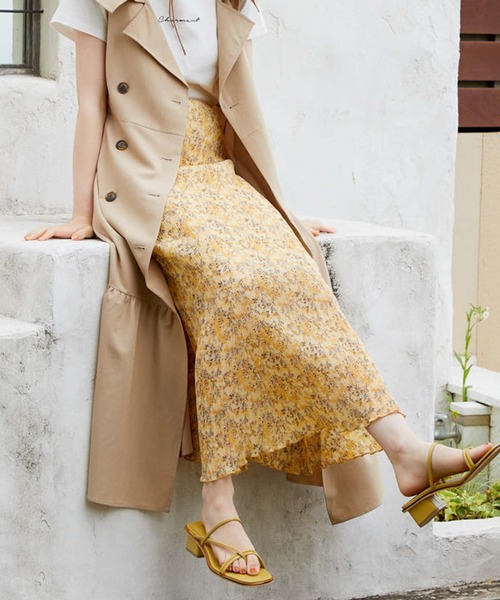 archives(アルシーヴ)の「花柄楊柳バックレースアップスカート(スカート・レディース・グレー/ブラック/イエロー・MEDIUM)」の3枚目の写真