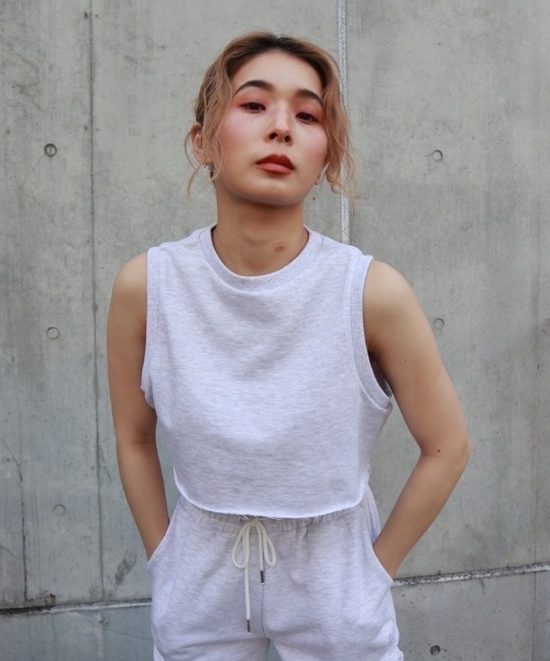 FIG&VIPER（フィグアンドバイパー）の「スウェットショートタンク（タンクトップ・レディース・ライトグレー/ピンク/ダークグレー・FREE）」の4枚目の写真