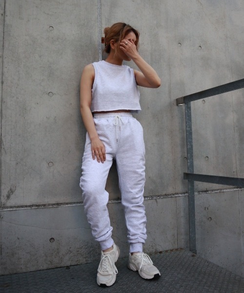 FIG&VIPER（フィグアンドバイパー）の「スウェットショートタンク（タンクトップ・レディース・ライトグレー/ピンク/ダークグレー・FREE）」の8枚目の写真