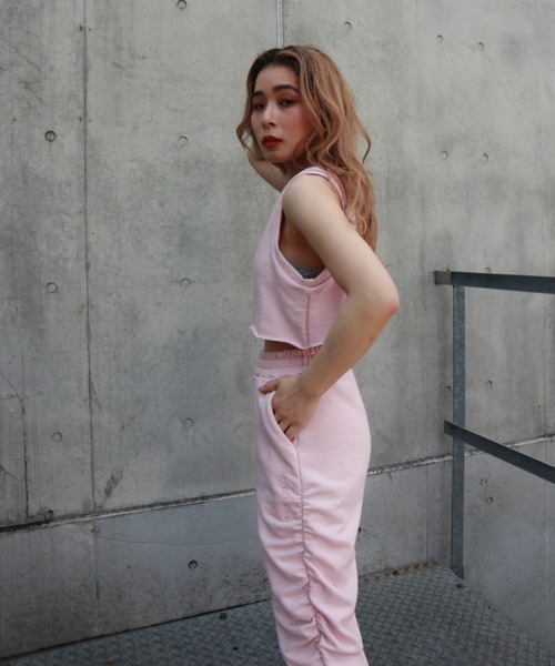 FIG&VIPER（フィグアンドバイパー）の「スウェットショートタンク（タンクトップ・レディース・ライトグレー/ピンク/ダークグレー・FREE）」の17枚目の写真