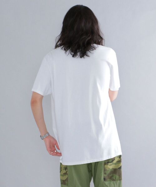 Russell Athletic(ラッセルアスレティック)の「*【SHIPS別注】RUSSELL ATHLETIC: カレッジロゴ/アニマル プリント Tシャツ(Tシャツ/カットソー・メンズ・ホワイト/ライトグレー/ネイビー/ホワイト系・SMALL/MEDIUM/LARGE)」の15枚目の写真