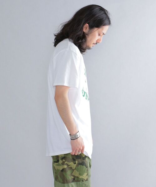 Russell Athletic(ラッセルアスレティック)の「*【SHIPS別注】RUSSELL ATHLETIC: カレッジロゴ/アニマル プリント Tシャツ(Tシャツ/カットソー・メンズ・ホワイト/ライトグレー/ネイビー/ホワイト系・SMALL/MEDIUM/LARGE)」の16枚目の写真