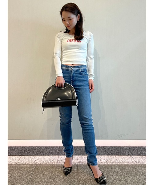 DIESEL(ディーゼル)の「FW22 レディース デニム スキニー(デニムパンツ・レディース・インディゴブルー・25inch/24inch/26inch/23inch/27inch/30inch/28inch/29inch)」の9枚目の写真