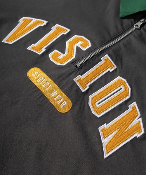 VISION STREET WEAR（ヴィジョンストリートウェア）の「【VISION STREET WEAR／ヴィジョンストリートウェア】クレリックハーフジッププルオーバー/アーチロゴ/ワッペン/ビッグシルエット（シャツ/ブラウス・メンズ・ネイビー/グリーン/アイボリー/チャコールグレー・M/L/XL）」の13枚目の写真