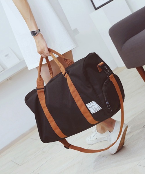 セール】靴収納スペース付きで大容量！ショルダーループ付き ボストン