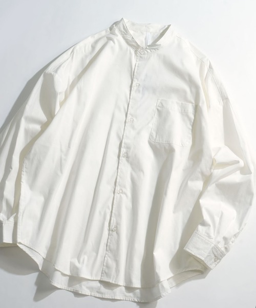 Ritzy（リッツィー）の「綿ブロード バンドカラーBIGシャツ レディース メンズ（シャツ/ブラウス・メンズ・ホワイト系その他/イエロー/サックスブルー/サックスブルー系/ブラック/グリーン/ホワイト/ラベンダー/グレイッシュベージュ/グリーン系その他/ブラック系その他・X-LARGE/MEDIUM/LARGE）」の2枚目の写真