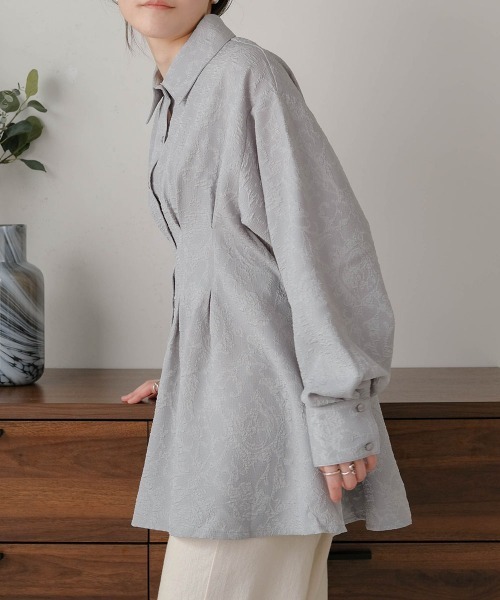 Bab（バブ）の「ジャガードタックシャツブラウス（シャツ/ブラウス・レディース・ライトグレー/ベージュ/オフホワイト・M）」の13枚目の写真