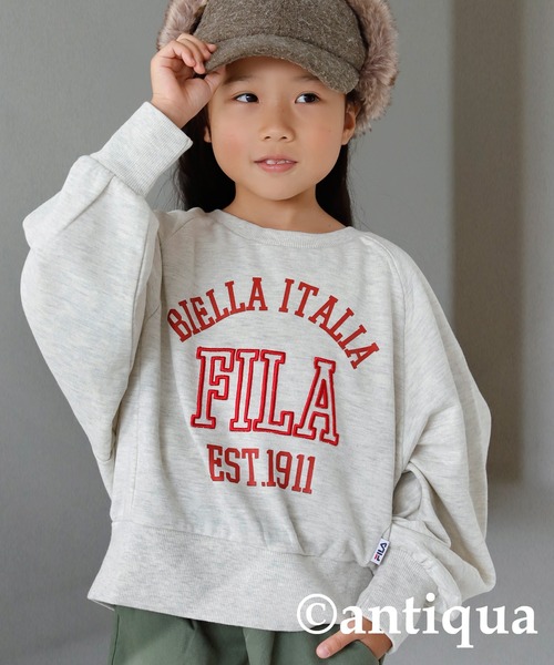 antiqua(アンティカ)の「雰囲気底上げ!カレッジ風『FILA』ロゴ入りスウェットトップス(スウェット・キッズ・レッド/オートミール・130/140/150/160)」の3枚目の写真