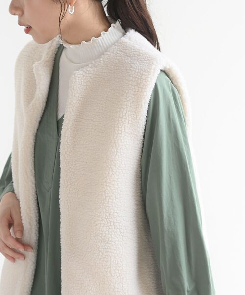 rps(アールピーエス)の「ボアロングベスト(ベスト・レディース・チャコールグレー/ベージュ/アイボリー・フリー)」の9枚目の写真