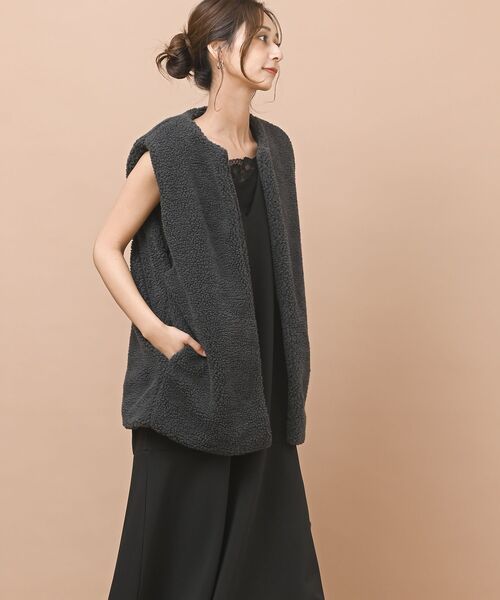 rps(アールピーエス)の「ボアロングベスト(ベスト・レディース・チャコールグレー/ベージュ/アイボリー・フリー)」の15枚目の写真