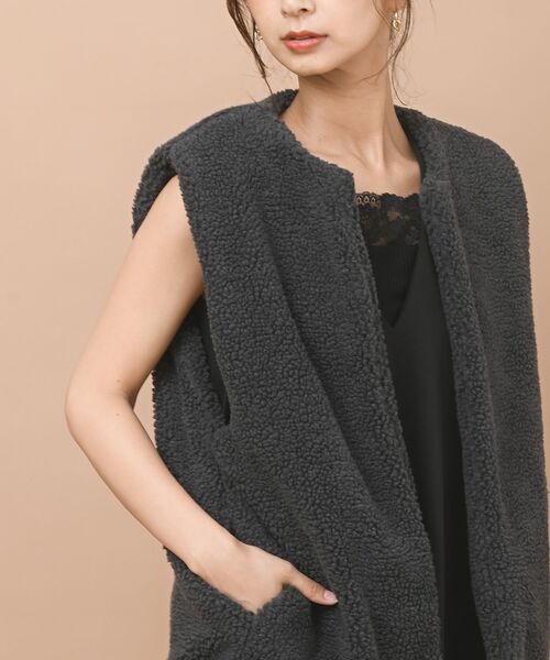 rps(アールピーエス)の「ボアロングベスト(ベスト・レディース・チャコールグレー/ベージュ/アイボリー・フリー)」の18枚目の写真