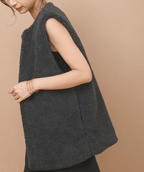 rps(アールピーエス)の「ボアロングベスト(ベスト・レディース・チャコールグレー/ベージュ/アイボリー・フリー)」の21枚目の写真