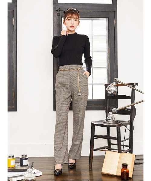 Darich(ダーリッチ)の「センタープレスカラーストレートパンツ(その他パンツ・レディース・ベージュ/ダークグリーン/マルチ/パープル・FREE/FS/S)」の5枚目の写真