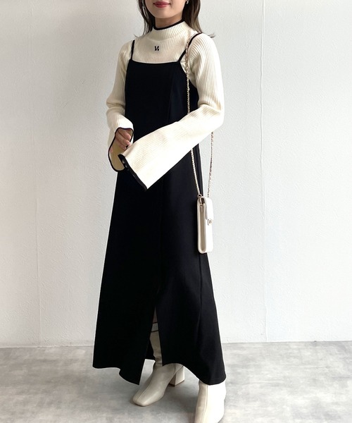 w closet(ダブルクローゼット)の「キルティングミニショルダーバッグ(ショルダーバッグ・レディース・アイボリー/ブラック/サックスブルー・FREE)」の4枚目の写真