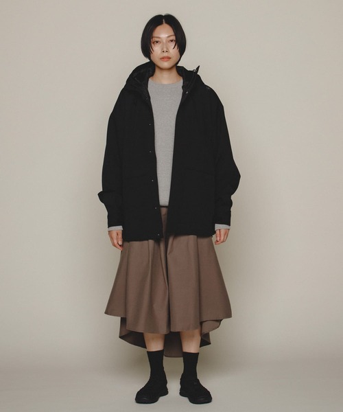 Uiscel(ユイセル)の「Uiscel 4WAYストレッチボリュームマキシスカート(スカート・レディース・ブラック/モカ・ONE)」の17枚目の写真