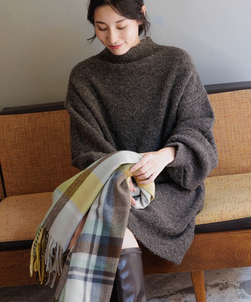 LEPSIM（レプシィム）の「洗えるチェックストール　294846（ストール/ショール・レディース・ライトグレー/ベージュ/オフホワイト/ピンク/イエロー/ブルー・ONE SIZE）」の3枚目の写真