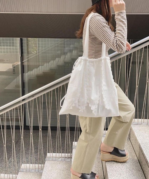 Isn't She?(イズントシー)の「ウエストタックパンツ(その他パンツ・レディース・カーキ/アイボリー・FREE)」の12枚目の写真