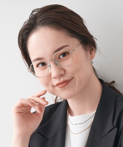 UNITED ARROWS（ユナイテッドアローズ）の「ボストン型 メガネ｜ユナイテッドアローズ｜Zoff｜UNITED ARROWS DRESS UP（メガネ・レディース・シルバー/ゴールド・FREE）」の15枚目の写真