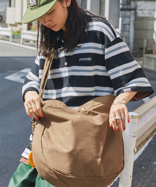 retock's】ニュースペーパーバッグ ヴィンテージライクゴールドD