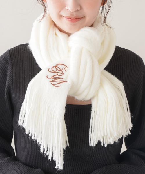 SPINNS（スピンズ）の「シャギー大判ストール（マフラー・レディース・ブラック/ブルー/ホワイト・ONESIZE）」の2枚目の写真