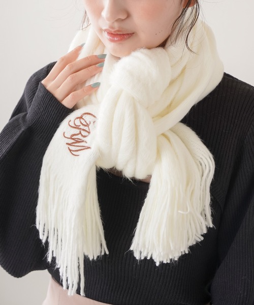 SPINNS（スピンズ）の「シャギー大判ストール（マフラー・レディース・ブラック/ブルー/ホワイト・ONESIZE）」の10枚目の写真