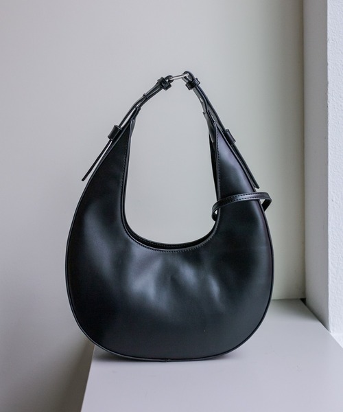 loti(ロティ)の「loti サークルベルトBAG(ショルダーバッグ・レディース・ブラック/ブラウン・FREE)」の11枚目の写真