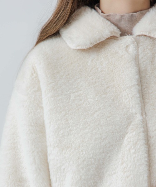 flower(フラワー)の「フラッフィーファーブルゾン(ブルゾン・レディース・ホワイト/ベージュ・FREE)」の6枚目の写真