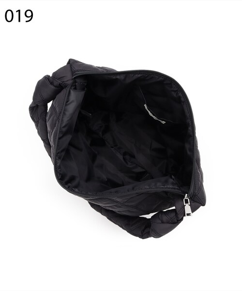 SHOO・LA・RUE（シューラルー）の「◆キルティングビッグショルダーバッグ（ショルダーバッグ・レディース・ベージュ/グレー/ブラック/カーキ・00）」の13枚目の写真