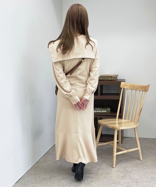 apres jour(アプレジュール)の「セーラーカラーマーメイドワンピース【ZOZOTOWN限定アイテム】(ワンピース・レディース・アイボリー/グレイッシュベージュ/ブラック・X-LARGE/フリー)」の17枚目の写真