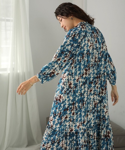 Bou Jeloud（ブージュルード）の「カラーツイード風ワンピース