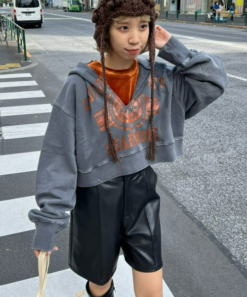 CIAOPANIC（チャオパニック）の「ピグメントスキッパーフーディー/ショート丈パーカー（パーカー・レディース・オフホワイト/マスタード/チャコールグレー・FREE）」の10枚目の写真