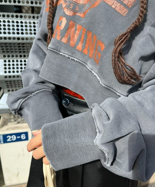 CIAOPANIC（チャオパニック）の「ピグメントスキッパーフーディー/ショート丈パーカー（パーカー・レディース・オフホワイト/マスタード/チャコールグレー・FREE）」の17枚目の写真