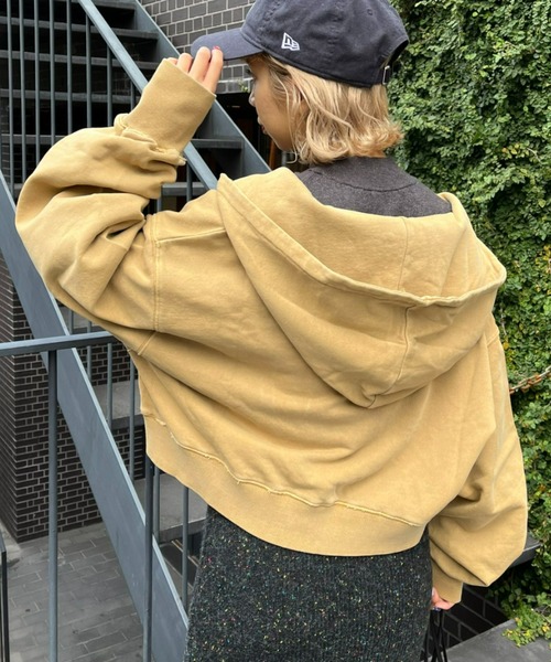 CIAOPANIC（チャオパニック）の「ピグメントスキッパーフーディー/ショート丈パーカー（パーカー・レディース・オフホワイト/マスタード/チャコールグレー・FREE）」の19枚目の写真