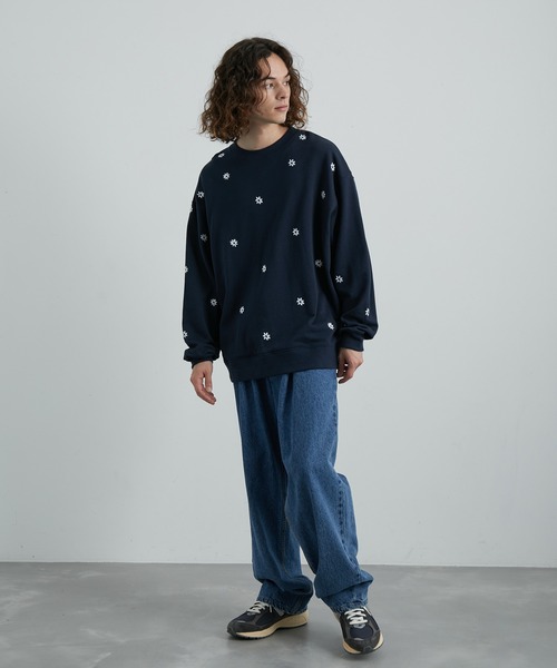 JUNRED（ジュンレッド）の「総柄フラワー刺繍BIGスウェット（スウェット・メンズ・ブラック/ネイビー/グレー・S/M/L）」の8枚目の写真