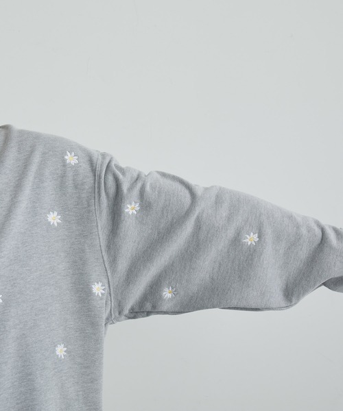 JUNRED（ジュンレッド）の「総柄フラワー刺繍BIGスウェット（スウェット・メンズ・ブラック/ネイビー/グレー・S/M/L）」の6枚目の写真