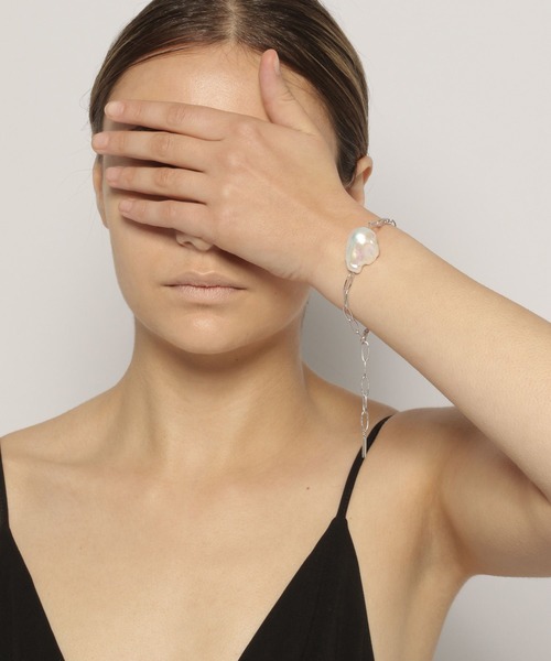 PAS TIERRA(パティエラ)の「【HERE DITAS】IN A ROW Baroque Anklet(アンクレット・レディース・イエローゴールド・FREE)」の7枚目の写真