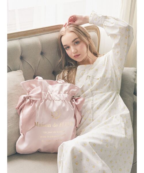 Maison de FLEUR（メゾンドフルール）の「ダブルリボンギャザー